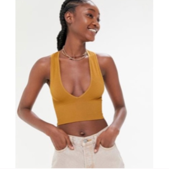 Urban Outfitters Hailey Seamless Plunge Bra Top - Picture 1 of 6